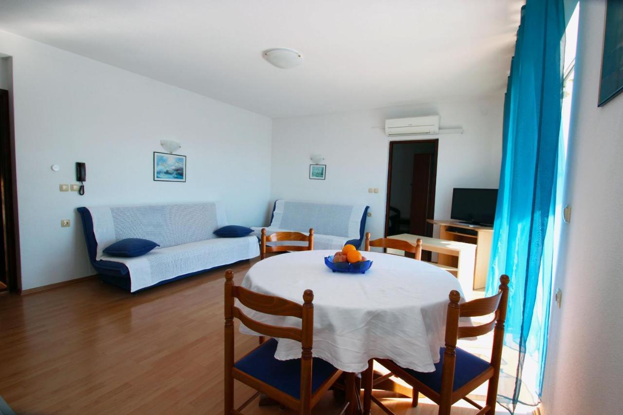 Apartments With A Parking Space Crikvenica - 5553 Extérieur photo